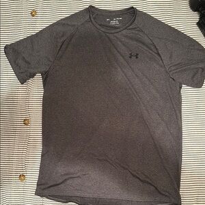 Under Armour Gray Short Sleeve Tee Athletic Performance